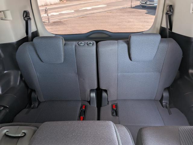 TOYOTA VOXY X